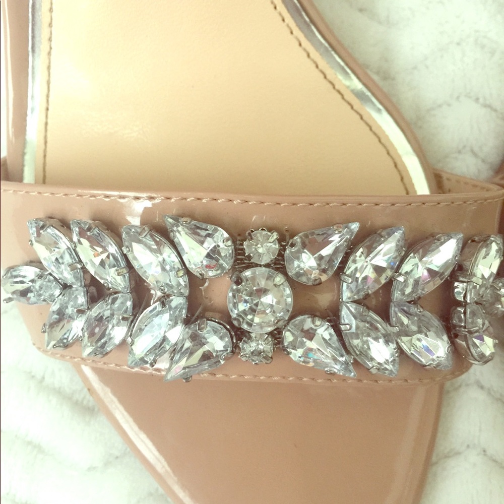⚜️💖Jessica Simpson Jeweled Nude Heels💖⚜️
